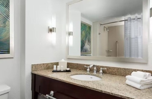 Florida Central Atlantic Coast Hotel | Stay Near Disney: 2 Resort Suites w/Pools, Free Shuttle & Breakfast