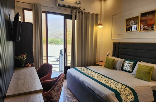 Rishikesh Casa | Stay On The Ganges