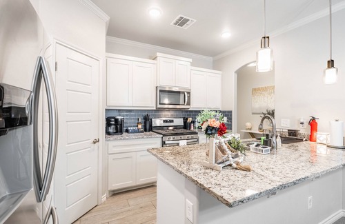 Midland Casa | “Stay once, carry memories forever” Luxurious, contemporary, comfortable!
