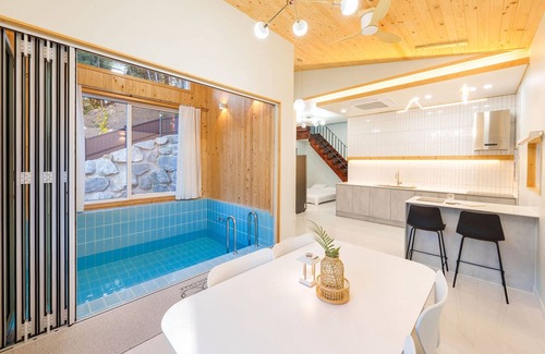 Gangneung Casa | Stay Osolchae Dokche Pool Villa Pension