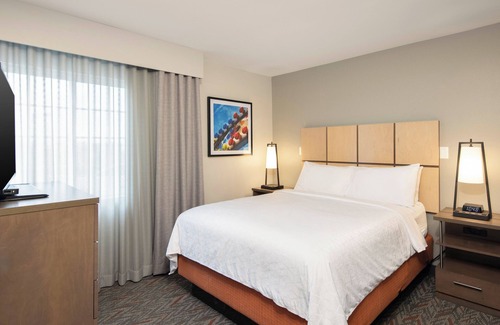 Anaheim Resort Hotel | Stay & Play Anaheim! Queen Suite w/ Pool, Gym, BBQ, Disney Walking Distance!