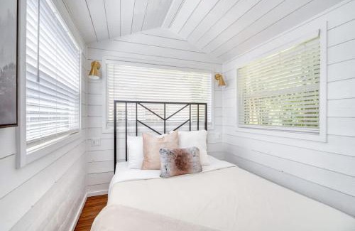 Overlook Apartamento | Stay Portland - Mississippi Micro-Luxe - Mid-Century Style