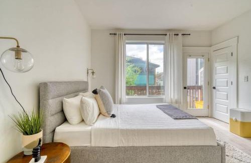 Hosford-Abernethy Apartamento | Stay Portland - Perfect Portland Farmhouse Loft - Breweries & Bars