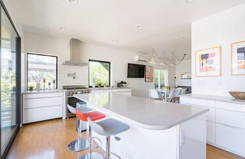 Alphabet Historic District Casa | Stay Portland - Unique 8 BR Private Home in Pearl District
