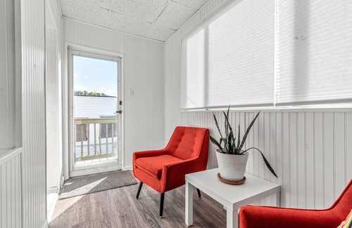 Southwest Garden Casa | Stay STL*Bungalow House*Parking*Fenced Yard*Pets