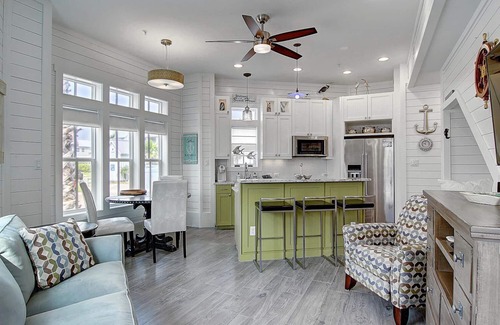 Cinnamon Shore Casa | Stay@‘Summer Breeze,’ a 2-Story, Cinnamon Shore Townhome w/ Great Amenities