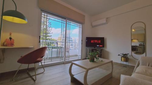 Neapolis Apartamento | STAY Sunlit Apartment