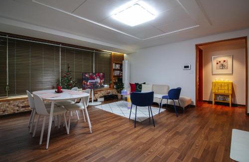 Pyeongchang-dong Casa | Stay Vibe Healing House