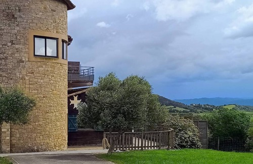 Villarzel-du-Razes Apartamento | Stay, view of the Pyrenees