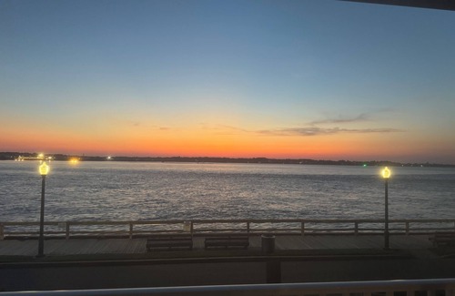 Ocean City Condominio | Stay where the Sun meets the Bay! Just steps to Boardwalk and Park-Bayfront Pool