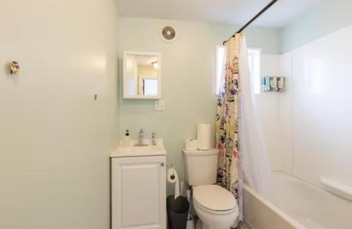 Cleveland Casa | Stay with Jay Cleveland One