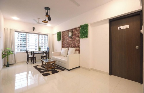 Kandivali East Apartamento | Stay with Modern Facilities and Homely Ambiance