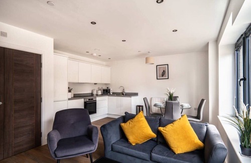 Old Trafford Apartamento | Stay Zeni, Alexandra Rise Manchester Roomy 1 Bed