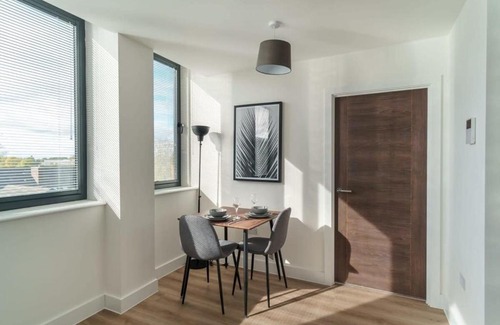 Old Trafford Apartamento | Stay Zeni, Alexandra Rise Manchester Cool 1BR Flat