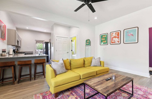Historic Downtown Baton Rouge Apartamento | StayAE Downtown - One Bedroom, Ground Floor