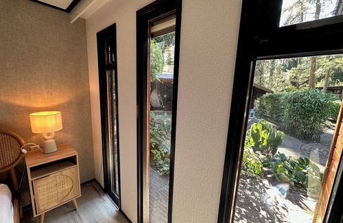 Municipality of Elburg Chalet De Esquí | StayatSas Tiny House on the Veluwe Pippa, kids and dogs welcome, large terrace