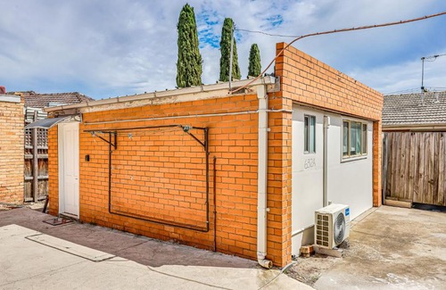 Malvern East Casa | StayAU Cozy 1BR Living Space Near Chadstone
