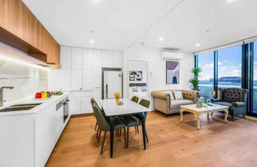 Box Hill Apartamento | StayAU Spacious 2BR Stunning Sunset Views