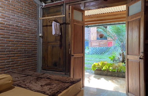 Bangunjiwo Casa | StayBareng di Kasongan