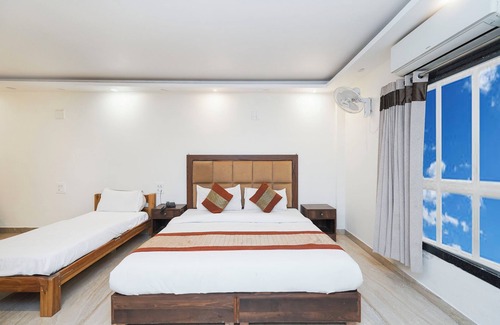 Paharganj Hotel | Staybook Atlanta New Delhi Train Station