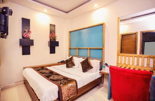 Motia Khan Hotel | Staybook Hotel Jai Balaji New Delhi Railway Station