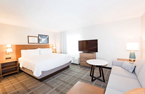 Thornton Hotel | Staybridge Suites Denver North - Thornton by IHG