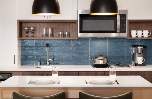 Kutzky Park Hotel | Staybridge Suites Rochester - Mayo Clinic Area by IHG