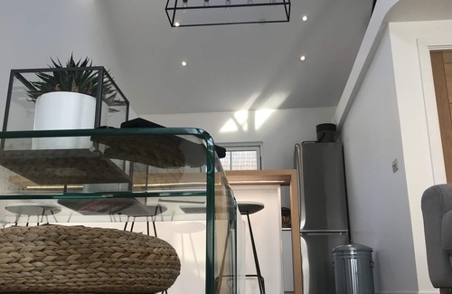 St Albans Apartamento | Nueva York Loft Style Urbanización cerrada LUX St Albans - Estacionamiento fuera de la calle