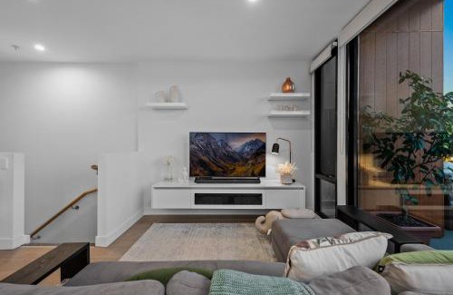 Northcote Apartamento | StayCentral - Northcote Townhouse with Study