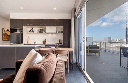 Collingwood Apartamento | StayCentral - The Marque @ Collingwood - Stanley Street, Collingwood - 2 bedrooms, 2 Beds, 1 Bathroom and 2 Secure Car Park