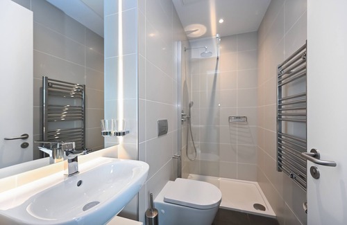 City Centre Dublin Hotel | Staycity Aparthotels, Dublin, City Quay