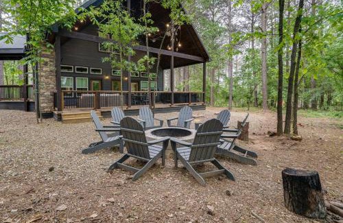 Broken Bow Casa | Stayhocha Hottub, Separate Suite