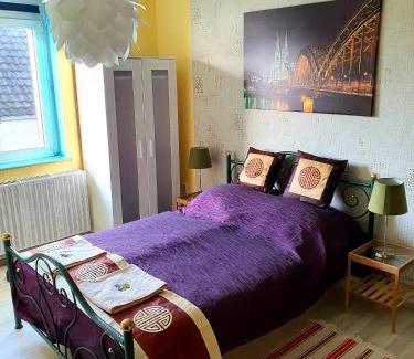 Brueck Cama Y Desayuno | StayInCologne