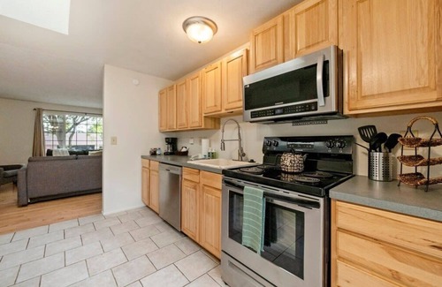 Gresham Casa | #StayinMyDistrict Gorge-Mt Hood
