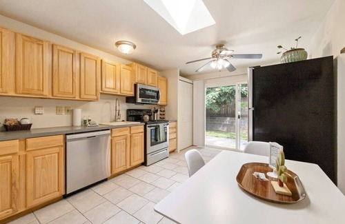 Gresham Casa | #StayinMyDistrict Gorge-Mt Hood