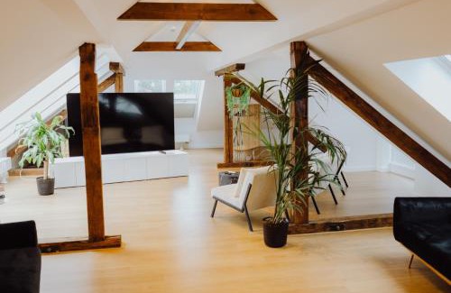 Suedstadt Apartamento | Staylight Penthouse in der Südstadt - Luxus Suite