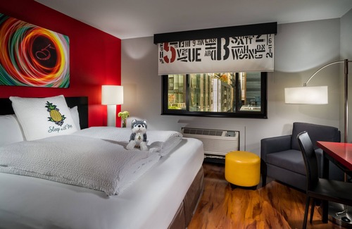 Belltown Hotel | Staypineapple, Hotel FIVE, Downtown Seattle