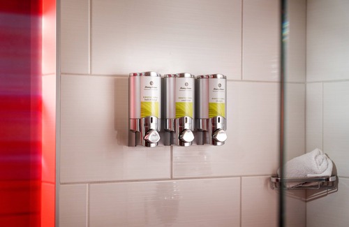 Belltown Hotel | Staypineapple, Hotel FIVE, Downtown Seattle