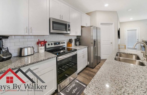 Concord Casa | StaysByWalker 2BR TownHome | King Beds/Fenced Yard