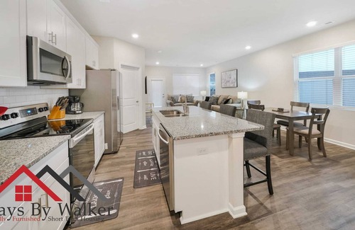 Concord Casa | StaysByWalker 2BR TownHome | King Beds/Fenced Yard