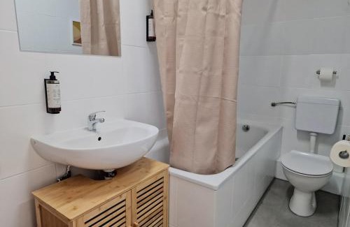 Gemarkung Barmen Apartamento | stayVision FS43 Wohnung 8 - 1 Schlafzimmer - 4 Gäste - top WLAN