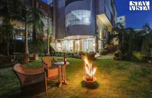 Pachmarhi Apartamento | StayVista at Pandav Greens with Lawn & Bonfire