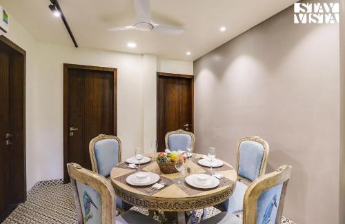 Pachmarhi Apartamento | StayVista at Pandav Greens with Lawn & Bonfire