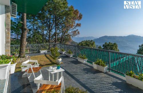 Barog Apartamento | StayVista at Serene with Outdoor Bonfire