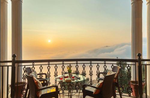 Dharamshala Villa | StayVista at Stonehill Manor 3BR with Outdoor Sitting, Bonfire & View at Dharamshala