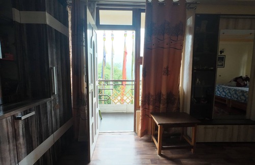 Geyzing Casa | "StayWithUs: Your Comfort, Our Priority!"