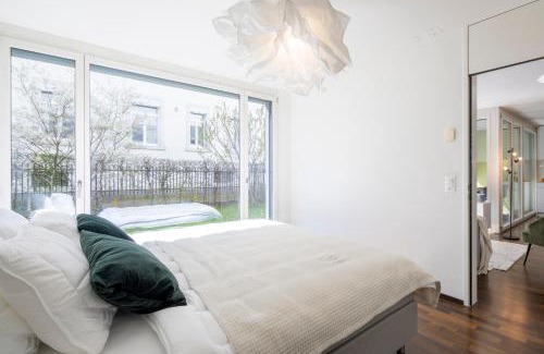 Dietikon District Apartamento | STAYY Green Oasis near Zurich I free Parking I TV
