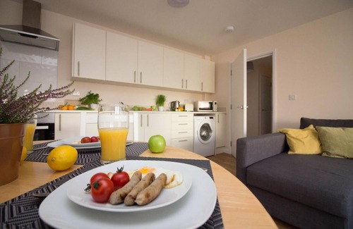 Southampton City Centre Apartamento | Stayzo Castle Point 6 Apartment - Premier Lodge