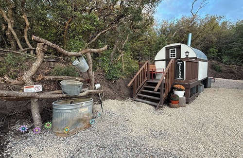 Collbran Casa | Steel and Wool - Quonset Hut/Sheep Wagon Camp