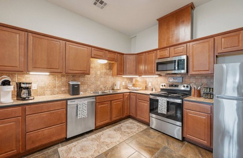 College Station Apartamento | Steel Studio ~ Aggieland Vacation Rentals